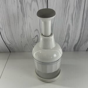 The Pampered Chef Food Chopper USA  #2585 Pre-owned